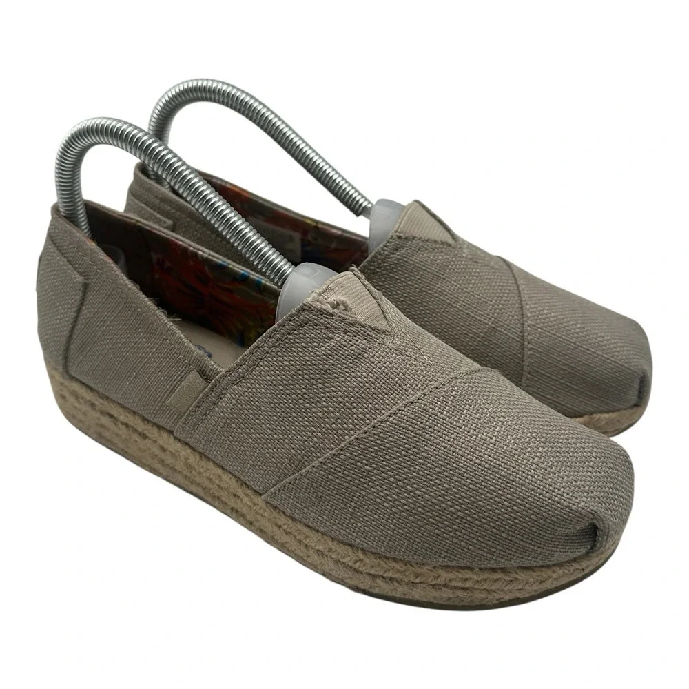 BOBS Skechers Espadrille Wedge Shoes Women's 7.5 Taupe Slip On Memory Foam 34101